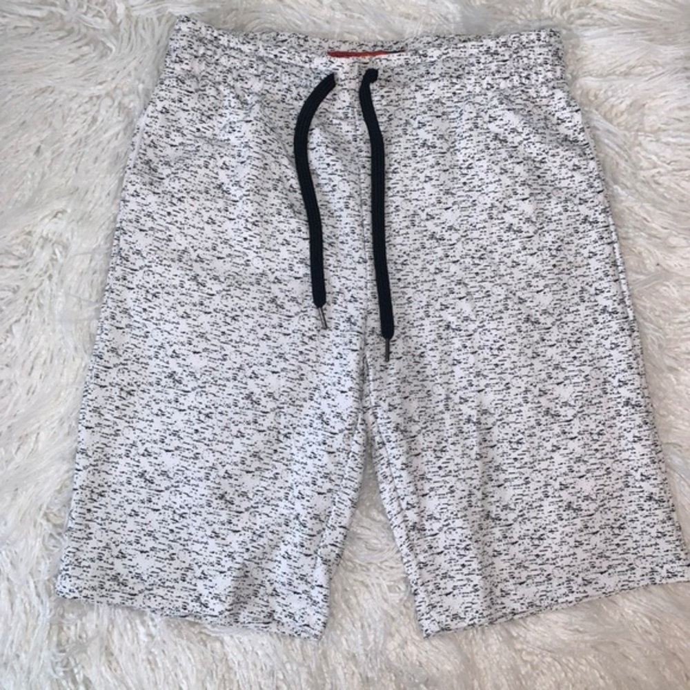 🔻Rolling Paper - Athletic Shorts